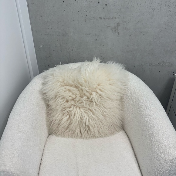 Fuzzy White Pillow - Picture 2 of 2